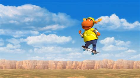 Master the art of skateboarding with the Backyardigans and the maxic skateboard